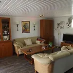 Strecker, Tatil Evi Bedekaspel