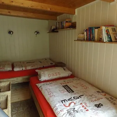 Strecker, Holiday home *