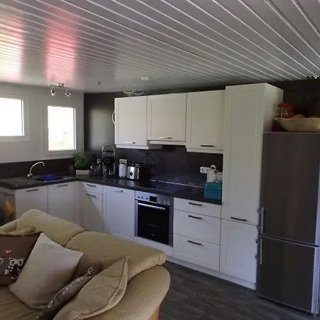 Strecker, Semesterbostad